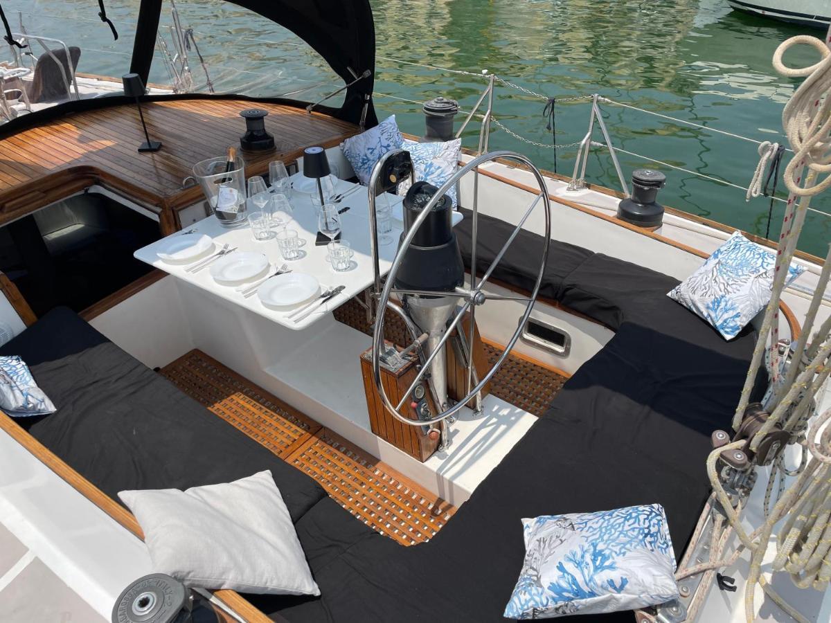 Sailboat B&B On Board Katanya Dış mekan fotoğraf