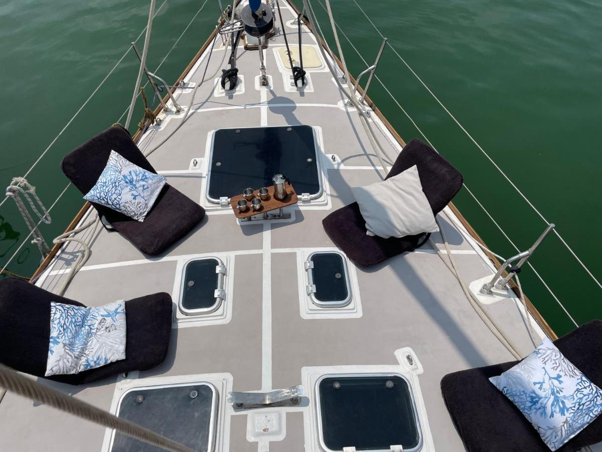 Sailboat B&B On Board Katanya Dış mekan fotoğraf