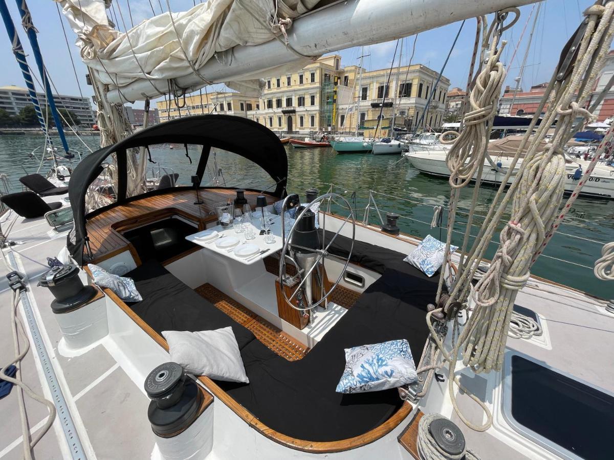 Sailboat B&B On Board Katanya Dış mekan fotoğraf