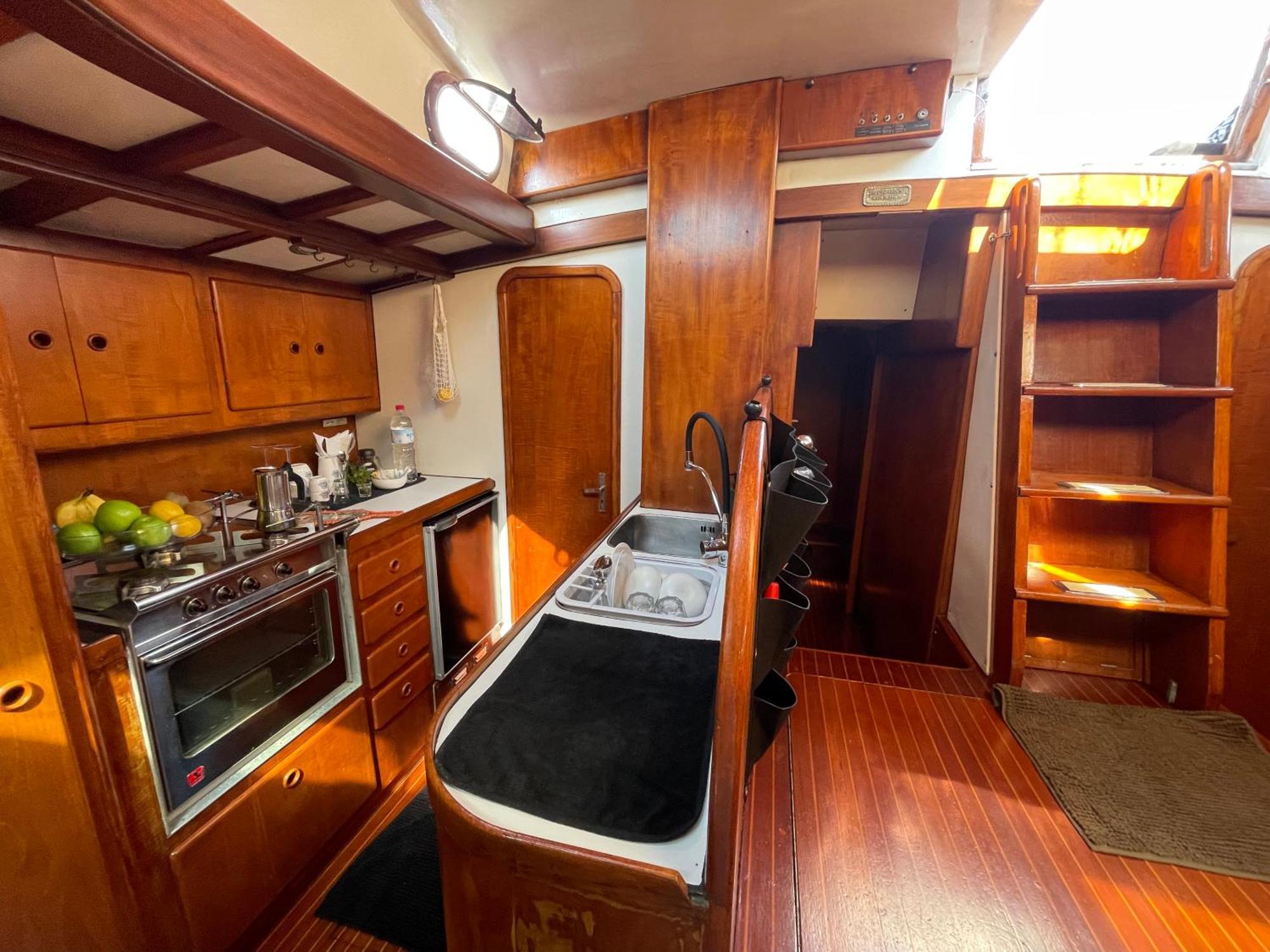 Sailboat B&B On Board Katanya Dış mekan fotoğraf